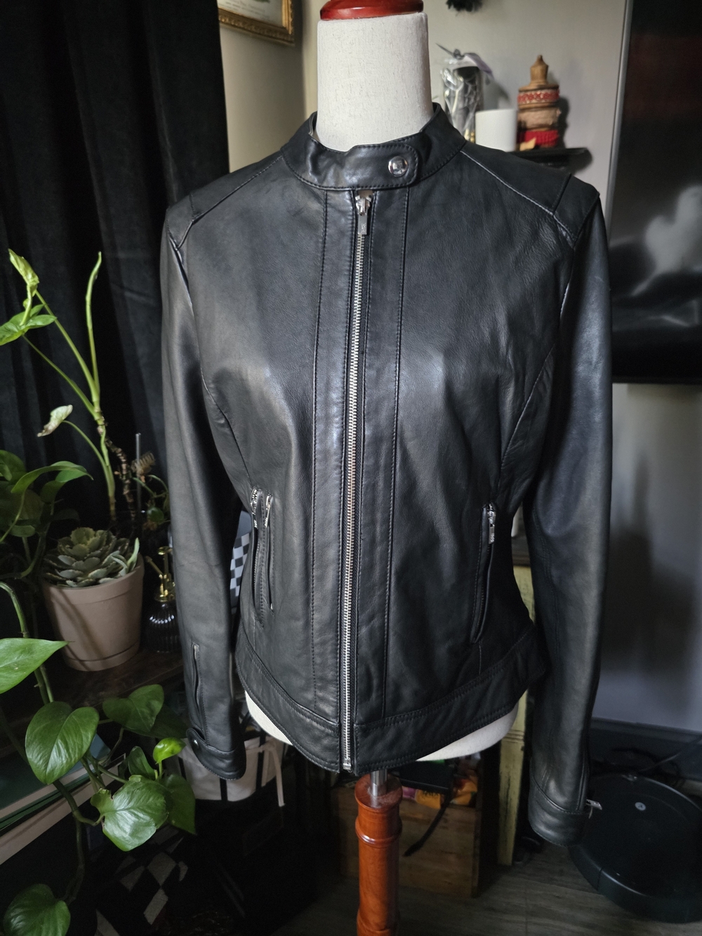 Black Rivet Women’s Black Leather Zip Jacket Size M - Classic Moto Style